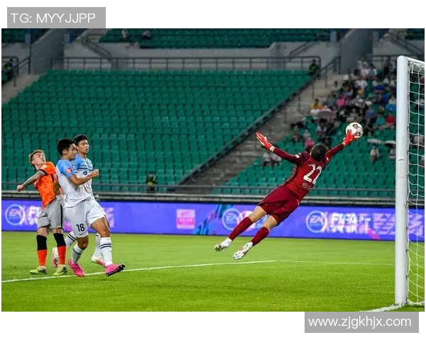 广州足球队在最新足球状态排行榜中荣登第九名展现出强劲实力与潜力