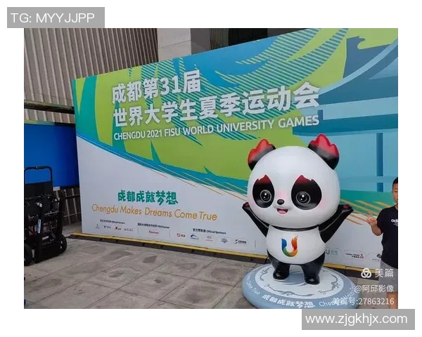 重庆羽毛球队以82分稳居欧锦赛积分榜首位展现强劲实力 重庆羽毛球队以82分稳居欧锦赛积分榜首位展现强劲实力