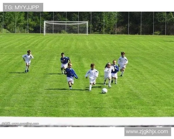 杭州足球队的速度之谜揭秘:从训练到比赛的全景探索 杭州足球队的速度之谜揭秘:从训练到比赛的全景探索