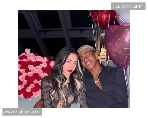 足球明星与妻子年龄差揭秘揭示爱情与事业的奇妙平衡 足球明星与妻子年龄差揭秘揭示爱情与事业的奇妙平衡