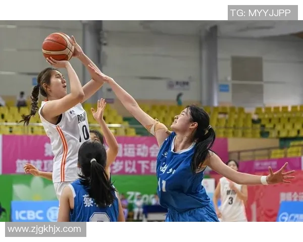 南京篮球队与武汉篮球队的耐力较量赛后分析与反思