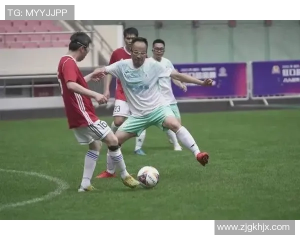 足球明星特别胖的背后故事与他们的健康挑战与奋斗历程 足球明星特别胖的背后故事与他们的健康挑战与奋斗历程