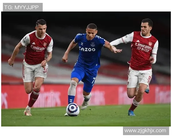 阿贾比尔足球明星的辉煌历程与未来展望解析 阿贾比尔足球明星的辉煌历程与未来展望解析