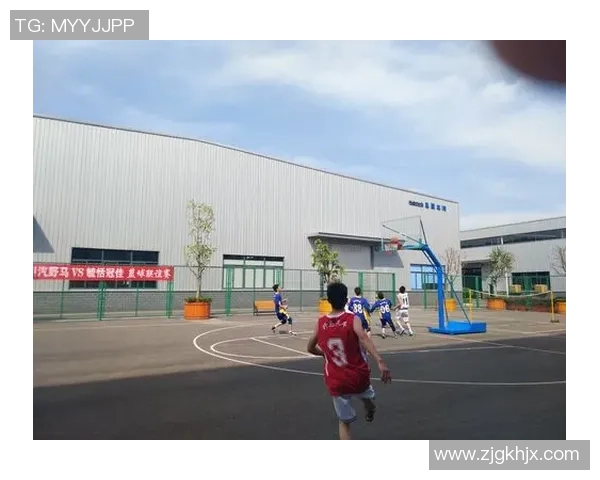 成都羽毛球队与上海羽毛球队赛后复盘力量对决的深度分析与启示